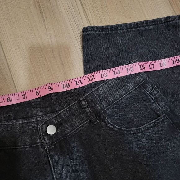 NWT Wide Leg High Rise Ankle Crop Black Jeans - Picture 7 of 12